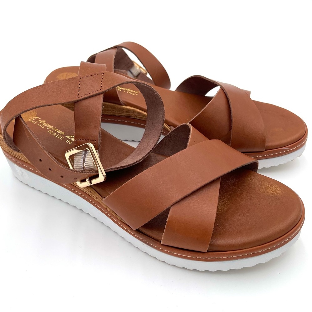 WOMENS SIZE 40 L'artigiano Lucchese Brown Sandals